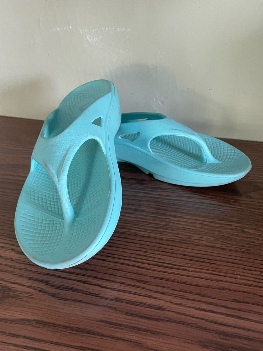 Tommy Bahama Ortho Foam Thong Sandals